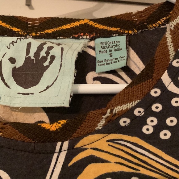 Inner Child long sleeves top multi-colored. - Picture 2 of 4